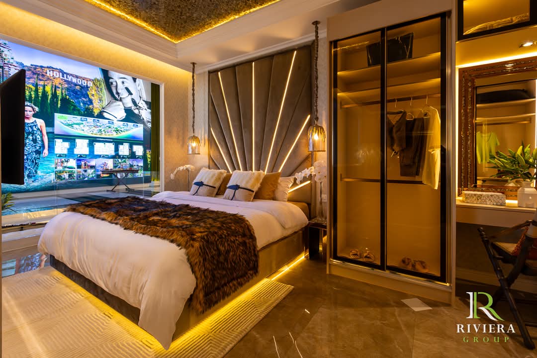 1 Bedrooms @ The Riviera Malibu